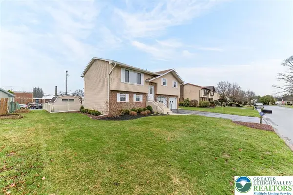 1873 Molinaro Drive, South Whitehall Twp, PA 18104