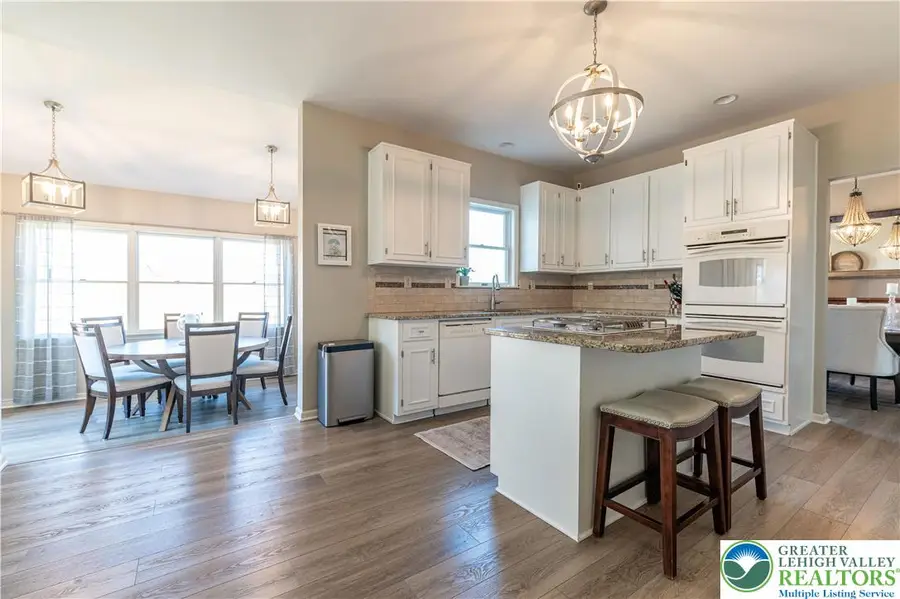 25 Millbrook Court, Palmer Township, PA 18045 - #3