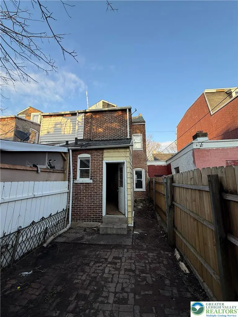 536 N Fountain Street, Allentown, PA 18102 - #2