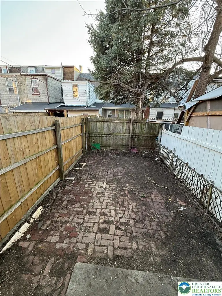 536 N Fountain Street, Allentown, PA 18102 - #3