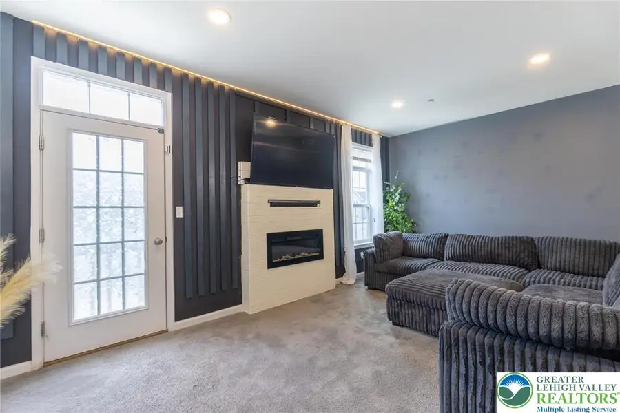 3191 W Huntington Lane, Forks Township, PA 18040 - #3