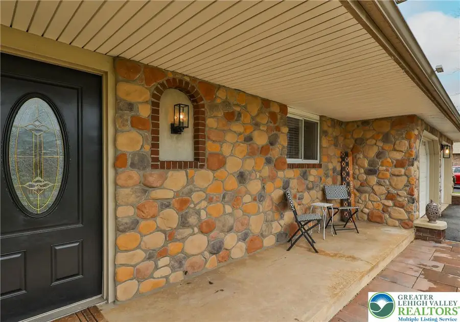 141 Elm Road, Upper Macungie, PA 18104 - #2