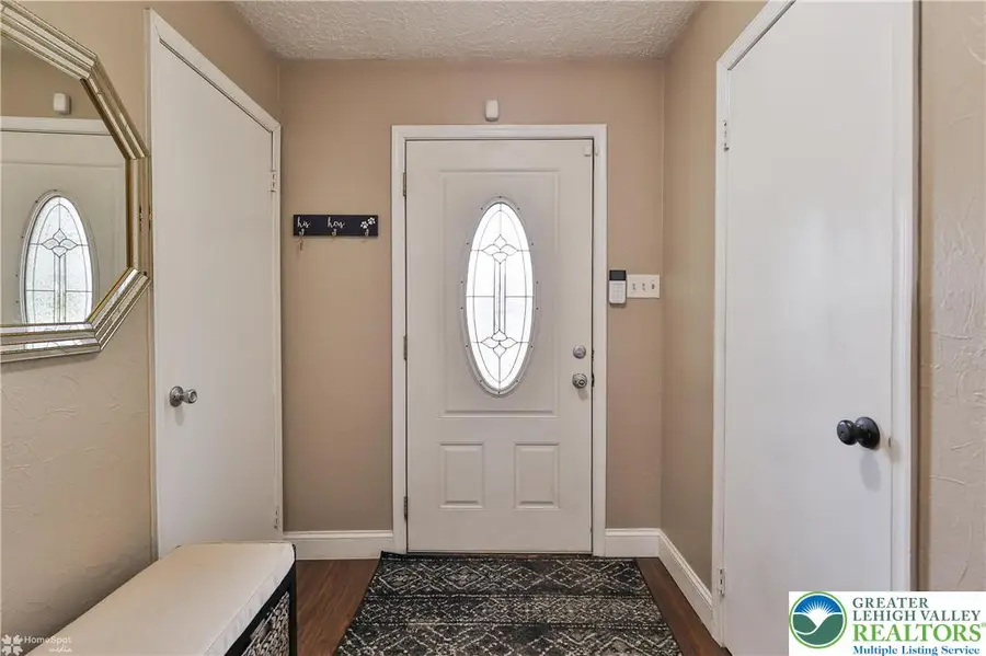 141 Elm Road, Upper Macungie, PA 18104 - #3