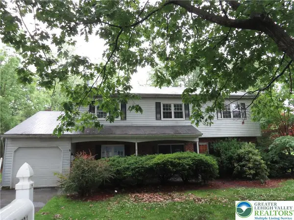 1701 Independence Court, South Whitehall Twp, PA 18104