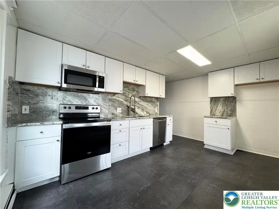 921 10th Street, Allentown, PA 18103 - #2