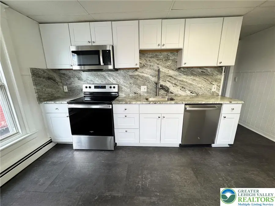 921 10th Street, Allentown, PA 18103 - #3