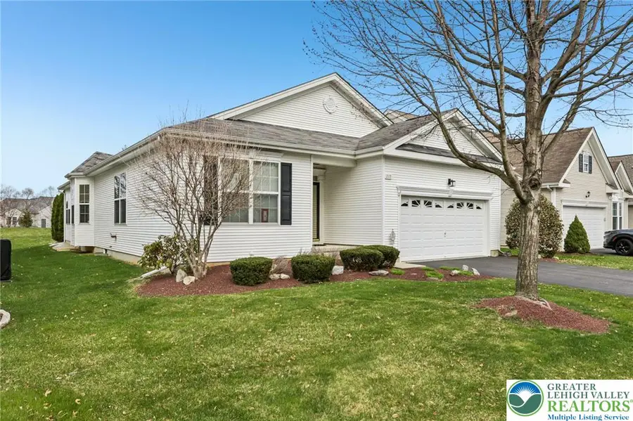 2113 Kingsview Road, Ancient Oaks, PA 18062 - #2