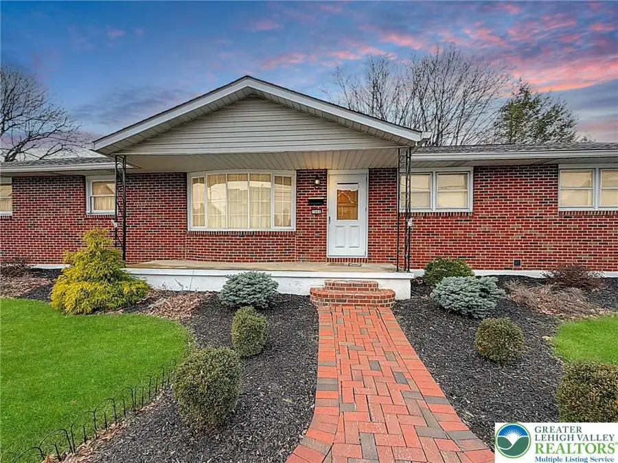 1060 Howertown Road, North Catasauqua, PA 18032 - #2