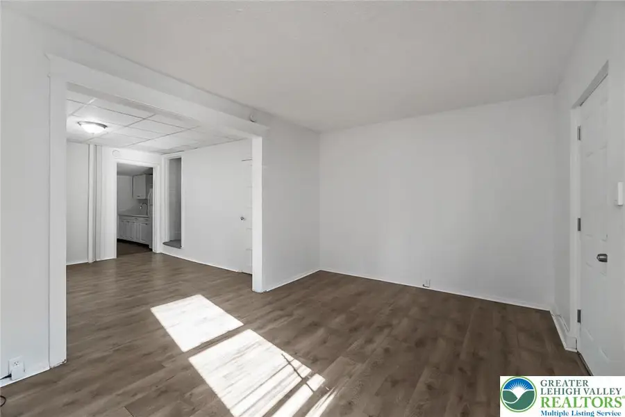 131 W Sycamore Street, Allentown, PA 18102 - #2