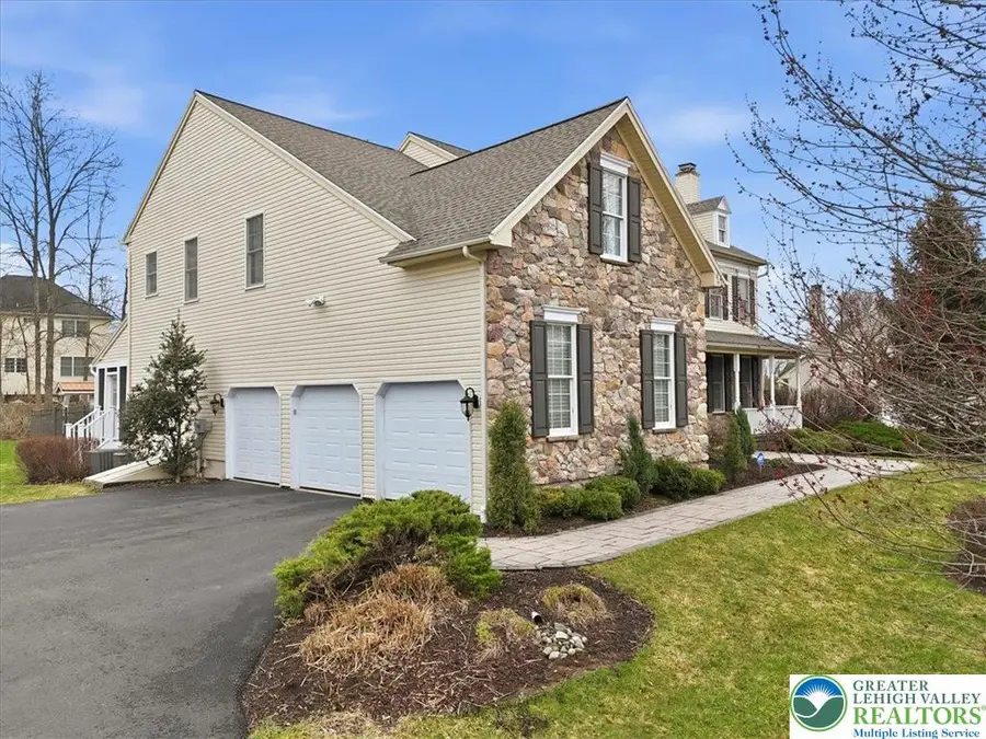 718 Cypress Drive, East Stroudsburg, PA 18302 - #2