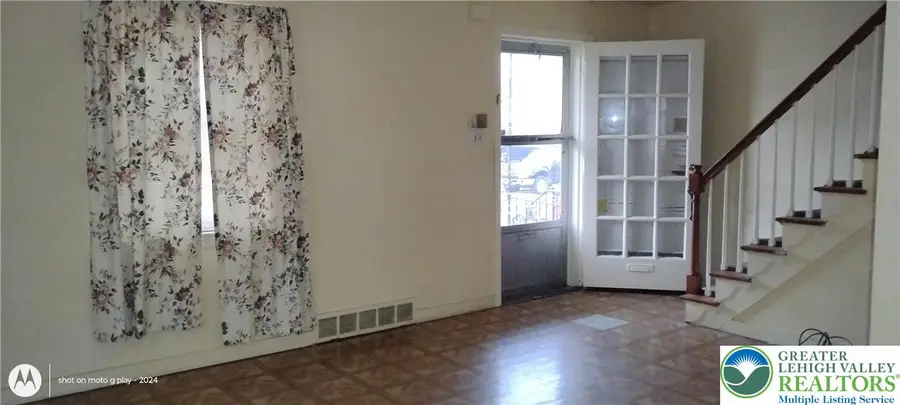 2208 S 9th Street, Allentown, PA 18103 - #3