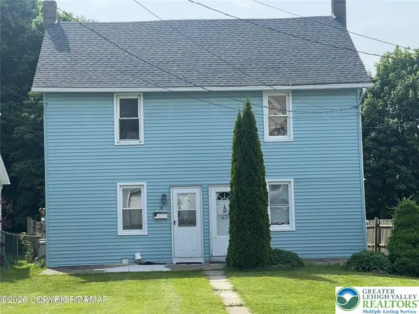 16 E Main Street, Pen Argyl Boro, PA 18072