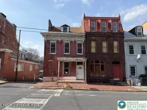 622 Mahantongo Street, Pottsville, PA 17901 - #2