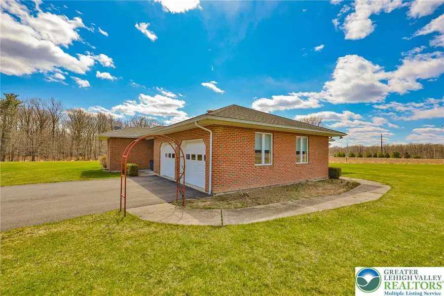 3225 Delps Road, Danielsville, PA 18038 - #2