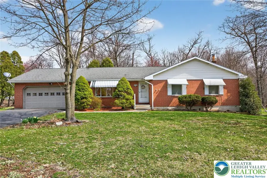 811 Hawthorne Lane, Plainfield, PA 18072 - #2