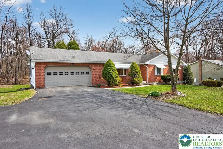 811 Hawthorne Lane, Plainfield, PA 18072 - #3