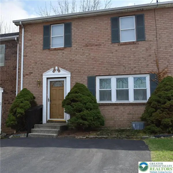 1648 Angela Drive, Bethlehem City, PA 18017