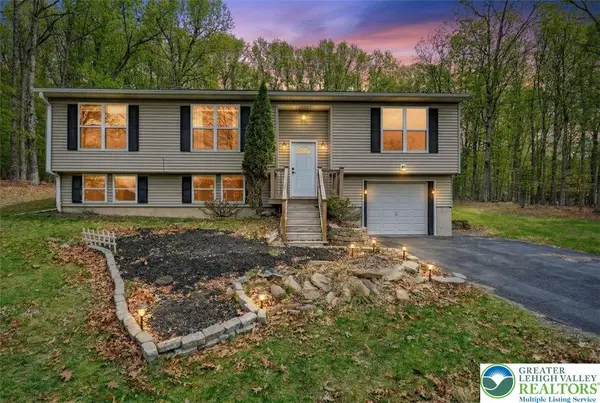 1677 Pa-route 715, Jackson Twp, PA 18360