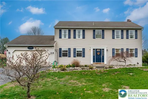 174 Cherry Hill Road, Bushkill Twp, PA 18064