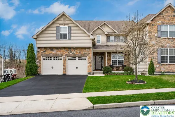 9628 Crescent Lane, Upper Macungie Twp, PA 18031