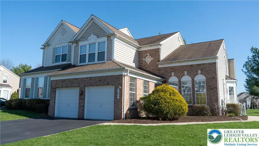 5284 High Vista Drive, South Whitehall, PA 18069 - #2