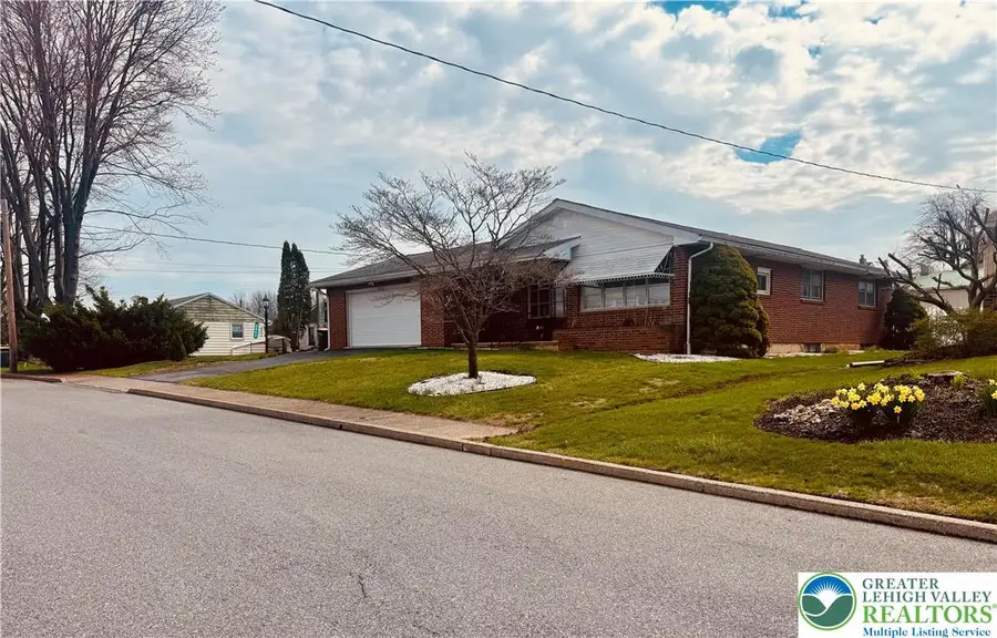 4383 Truman Street, Egypt, PA 18052 - #2