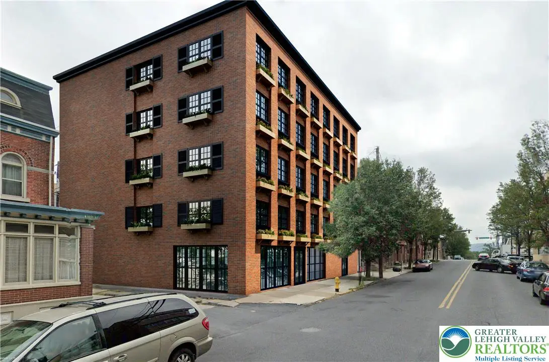 19 N 11th Street, Allentown, PA 18101 - #1