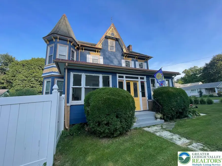 6423 Front Street, Martins Creek, PA 18013 - #2