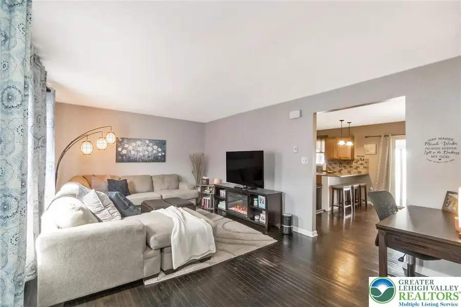 1337 3rd Street, North Catasauqua, PA 18032 - #2