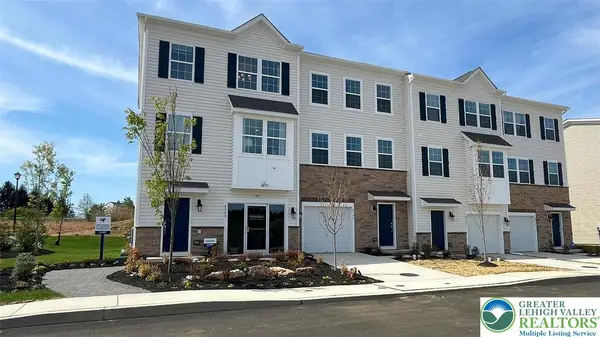 8201 Brodie Court, Upper Macungie Twp, PA 18031