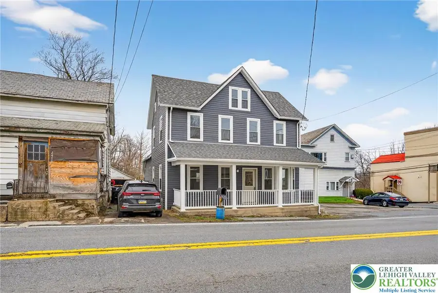 2474 N Delaware Drive, Mount Bethel, PA 18343 - #2