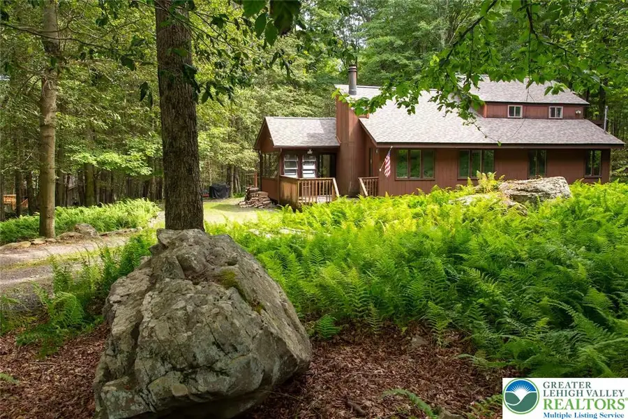 8 Mallard Court, Clifton, PA 18424 - #2