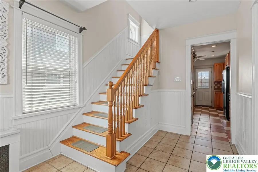 956 Club Avenue, Allentown, PA 18109 - #2