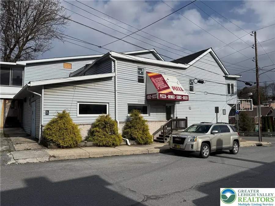 263 Lafayette Street, Tamaqua, PA 18252 - #2