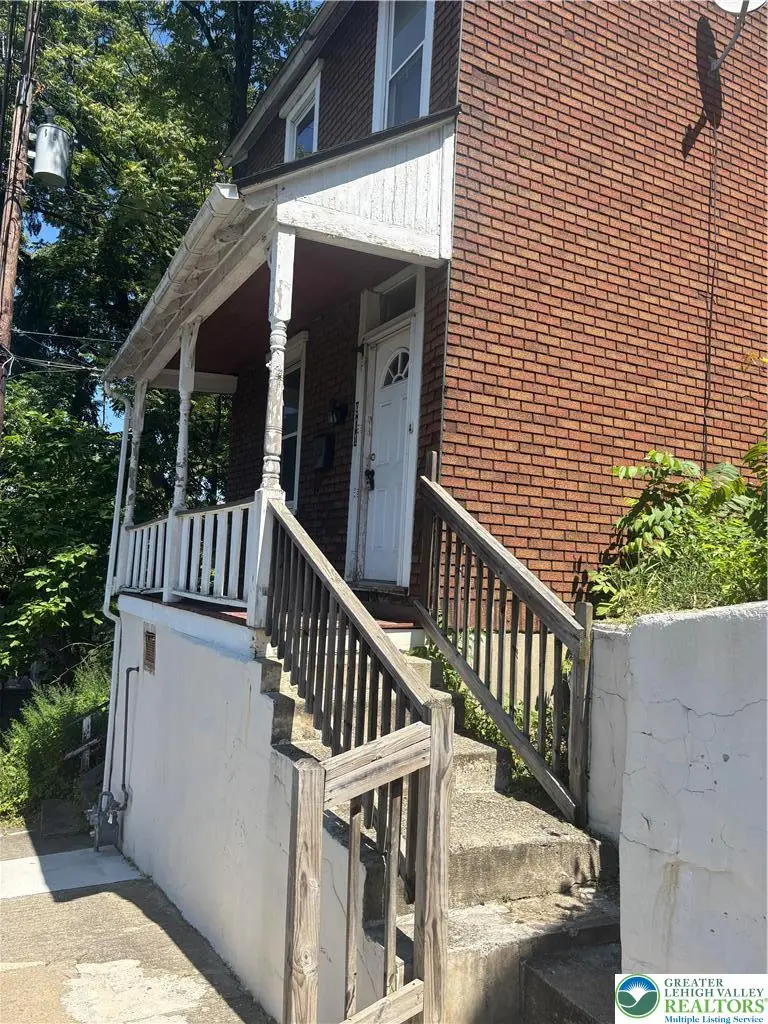 901 Vernon Street, Bethlehem, PA 18015 - #2