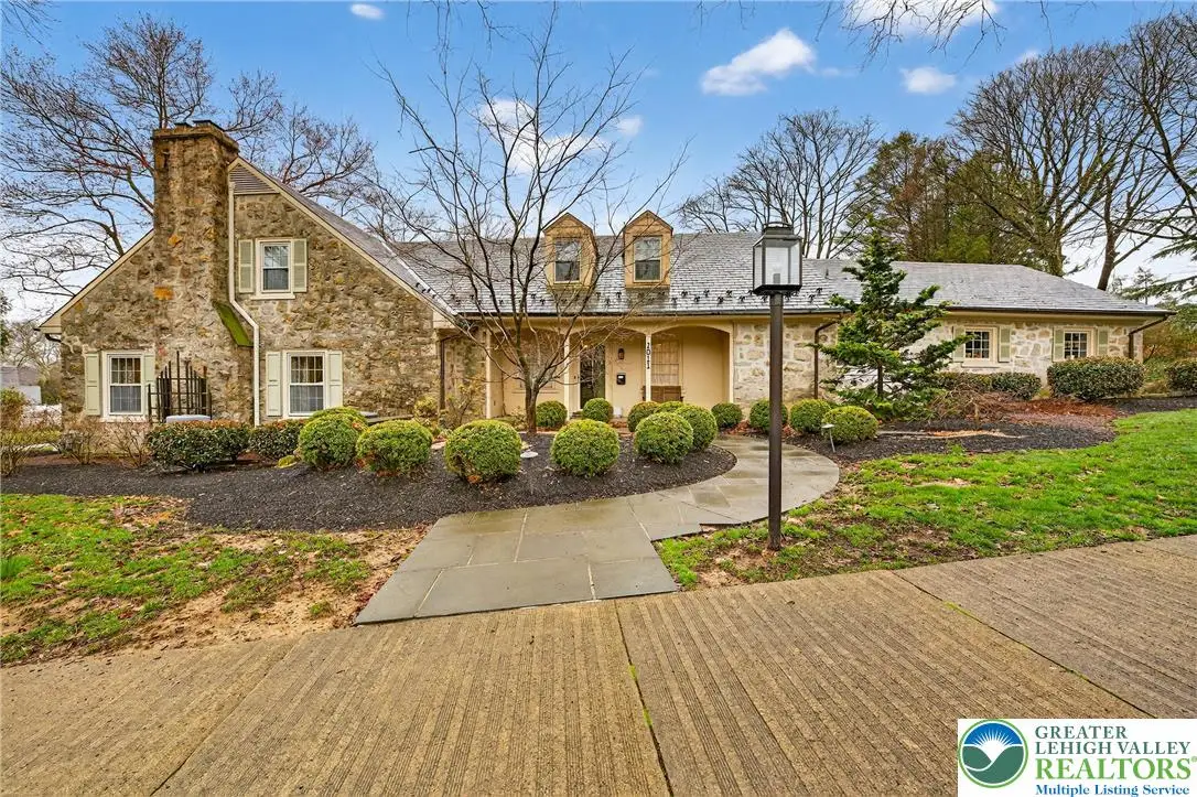 2011 Sycamore Street, Bethlehem, PA 18017 - #1