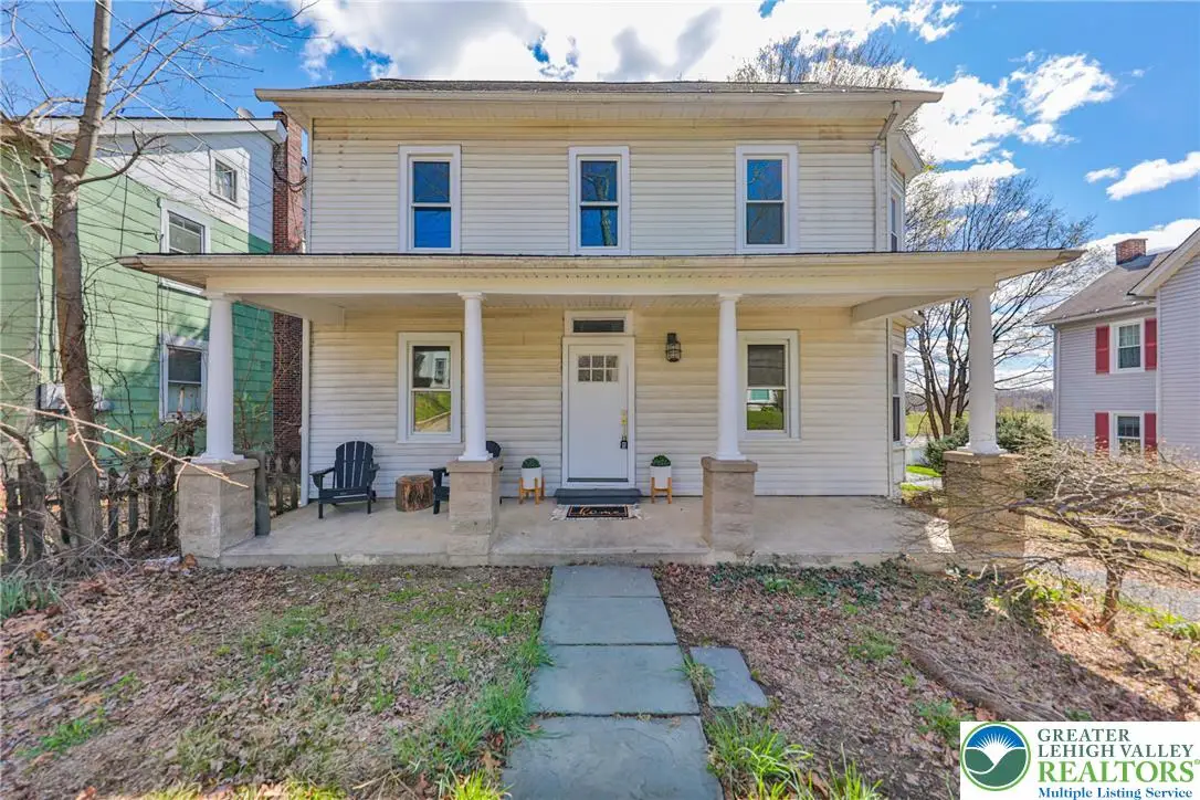 589 S Delaware Drive, Upper Mount Bethel, PA 18343 - #1