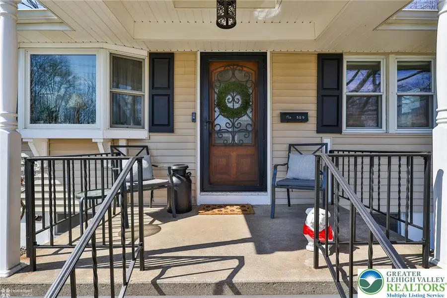 529 Oakwood Street, Easton, PA 18045 - #3
