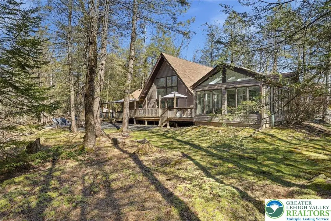 369 Sidney Avenue, Pocono Summit, PA 18346 - #1