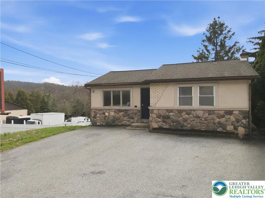 1818 E Susquehanna Street, Salisbury, PA 18103 - #3