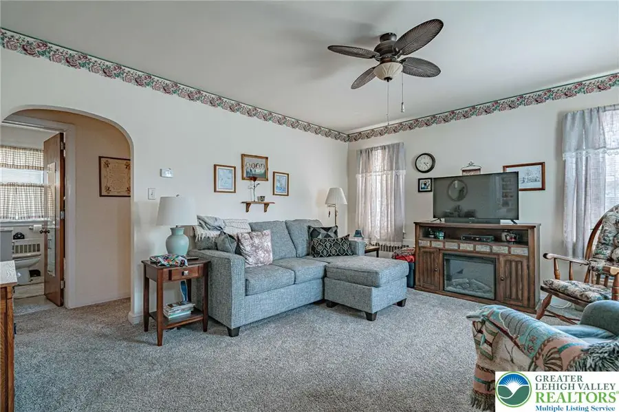 4250 Main Street, Egypt, PA 18052 - #3