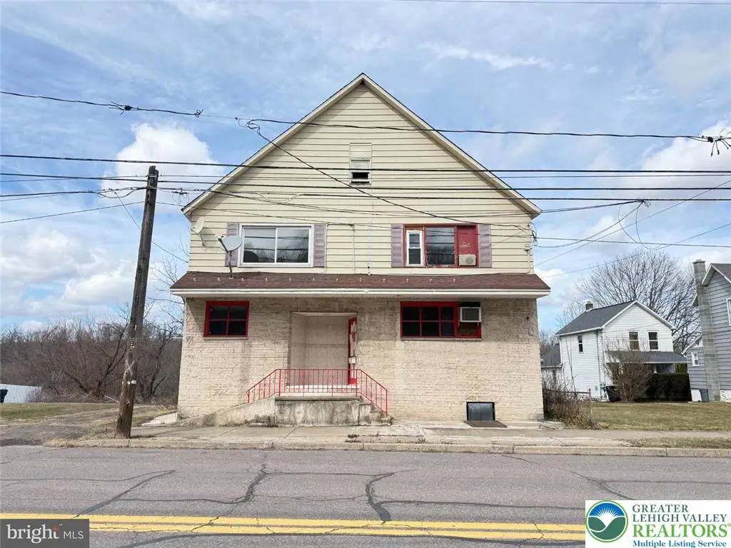 863 Main Street, Hanover, PA 18706 - #1