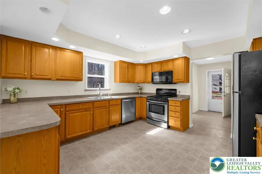 9822 Deerwood Drive, Coolbaugh, PA 18466 - #3