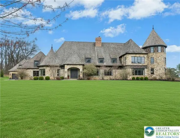 2214 N Melrose Lane, Salisbury Twp, PA 18015