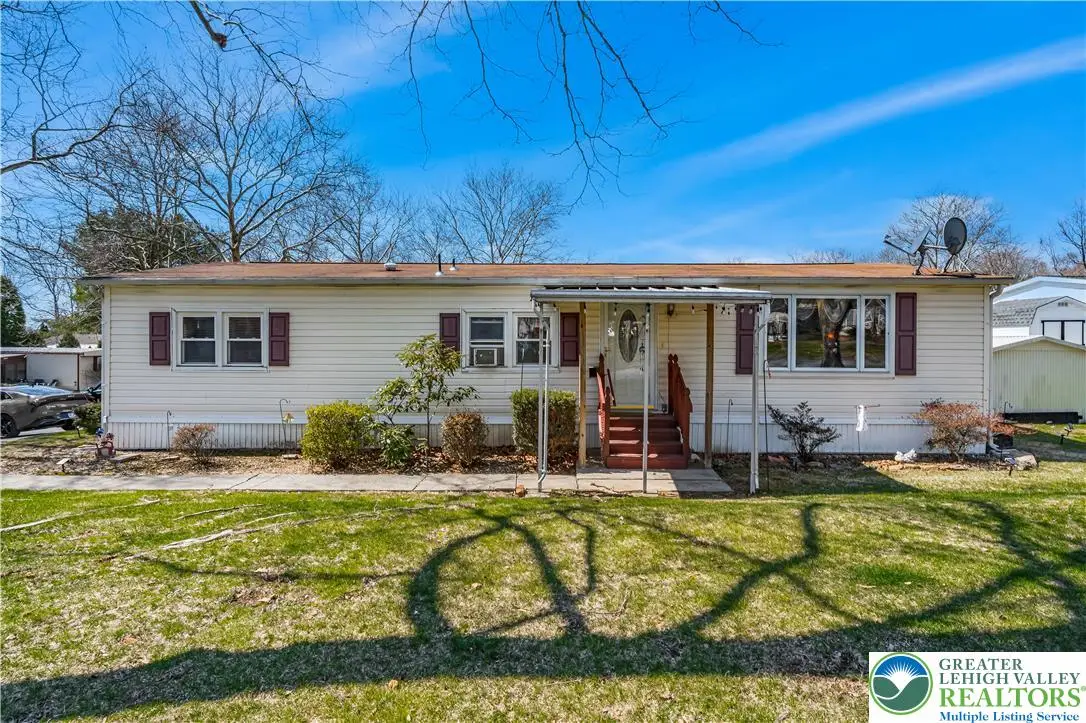 1 Woodsdale Court, Moore, PA 18014 - #1