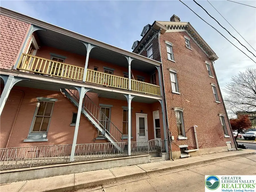 223 N 8th, Allentown, PA 18102 - #3