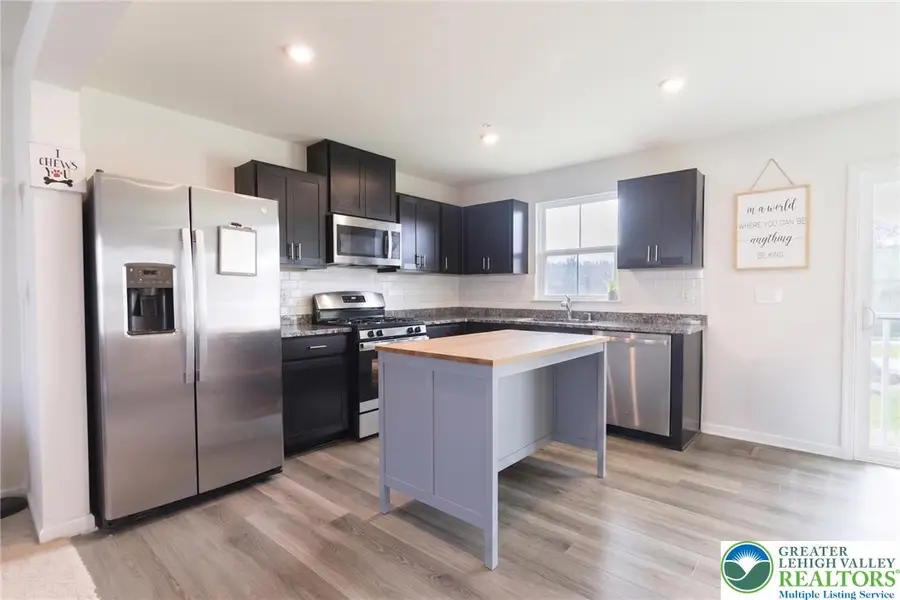 2126 Cross Country Road, Northampton, PA 18067 - #2