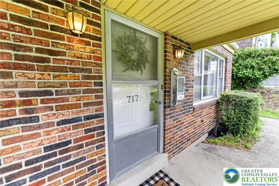 717 Frederick Street, Fountain Hill, PA 18015 - #3