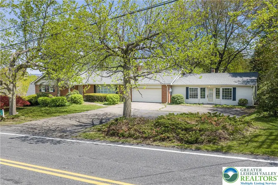 178 Grouse Drive, Bath, PA 18014 - #2