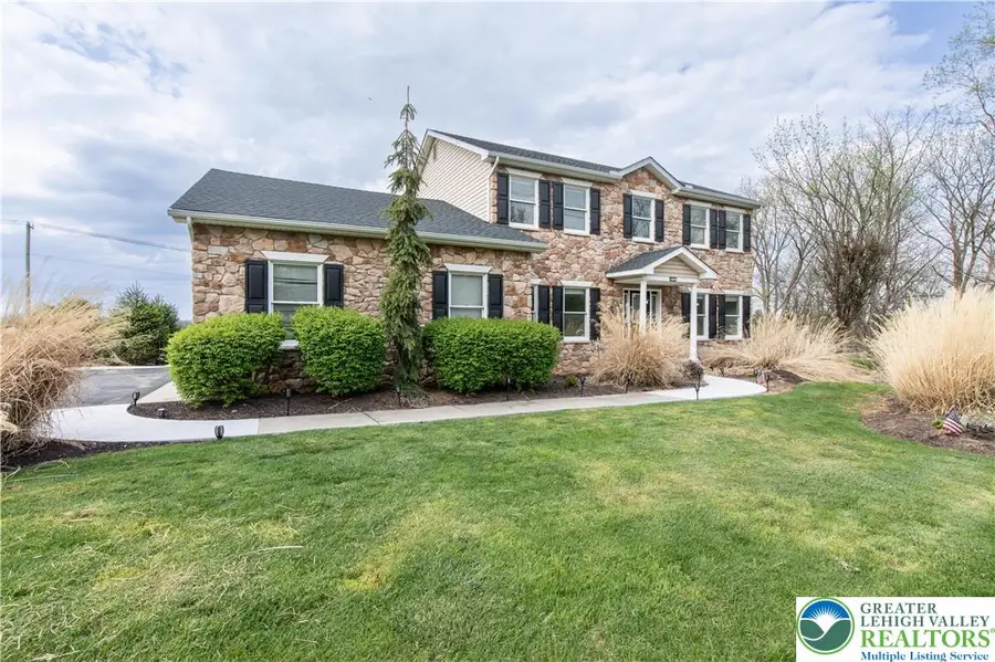 2575 Huckleberry Road, South Whitehall, PA 18104 - #3